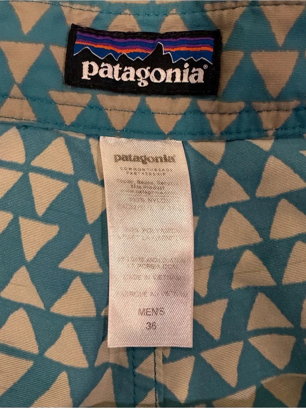 Patagonia Light Blue & White Geometric Board Shorts size 36